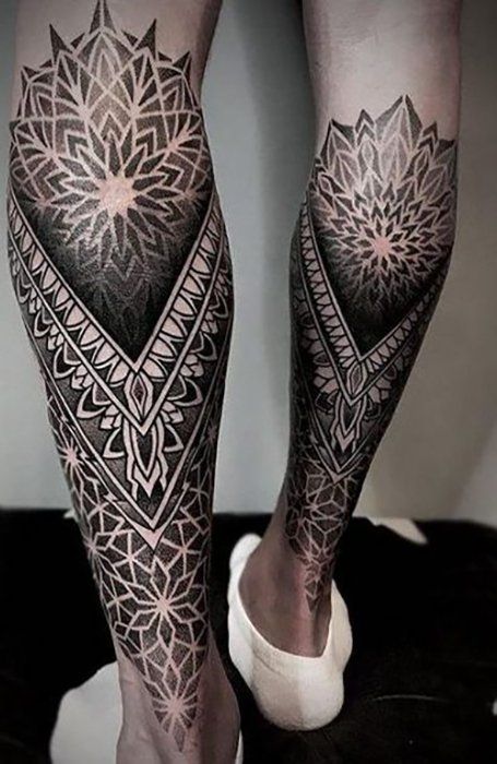 Black Mandala leg tattoo ideas for women