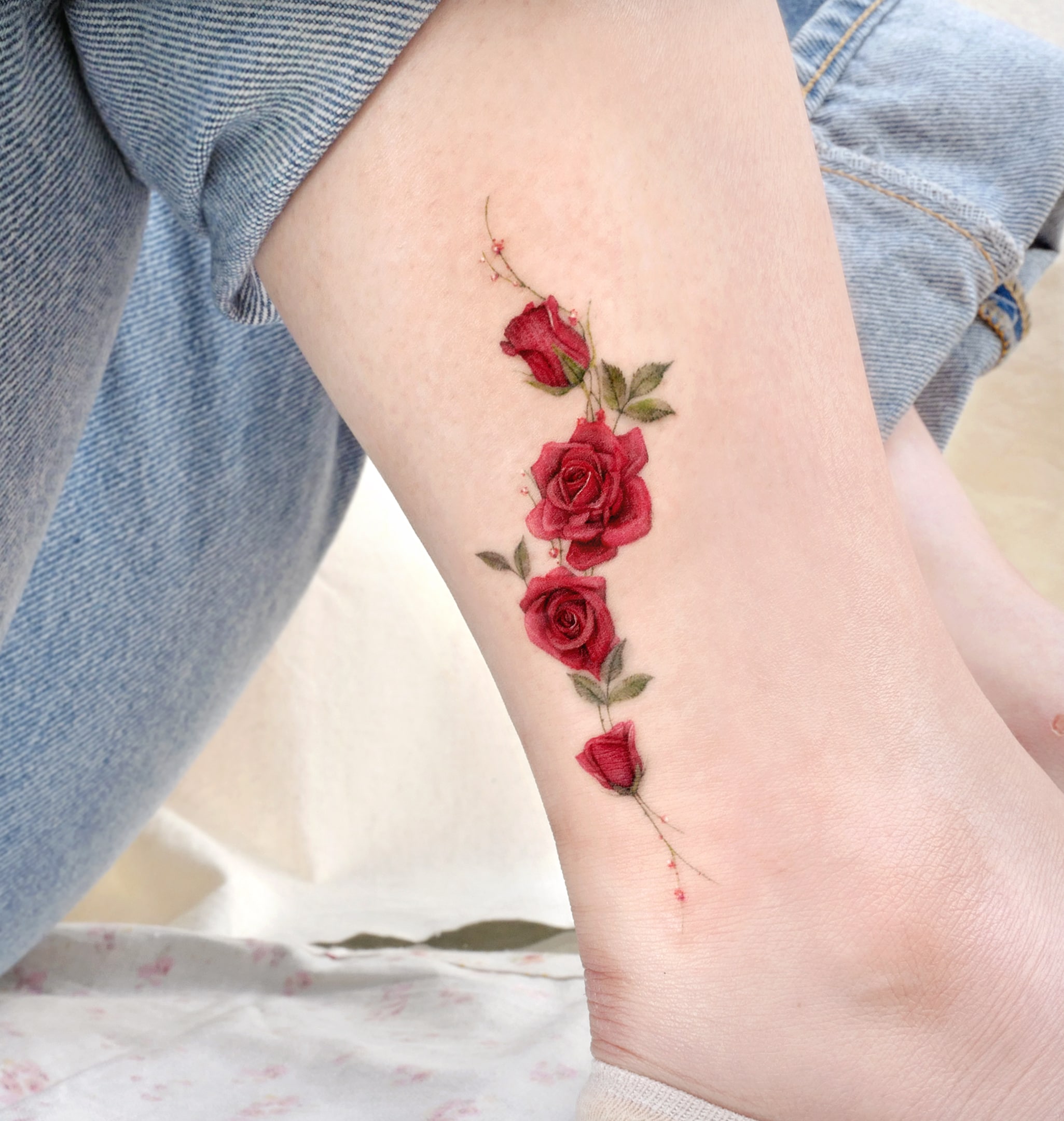 Colorful Tiny Roses tattoo on leg women