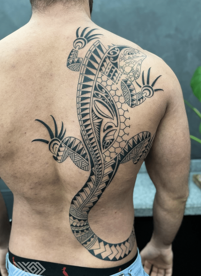 Denis Noveli tribal tattoo